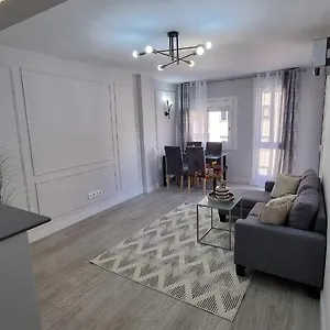 https://precioso-piso-en-el-centro-de-tarragona.top-hotels-tarragona.com